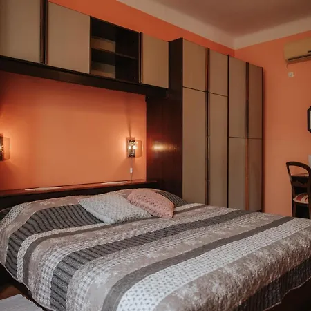 Malnig Guest house
